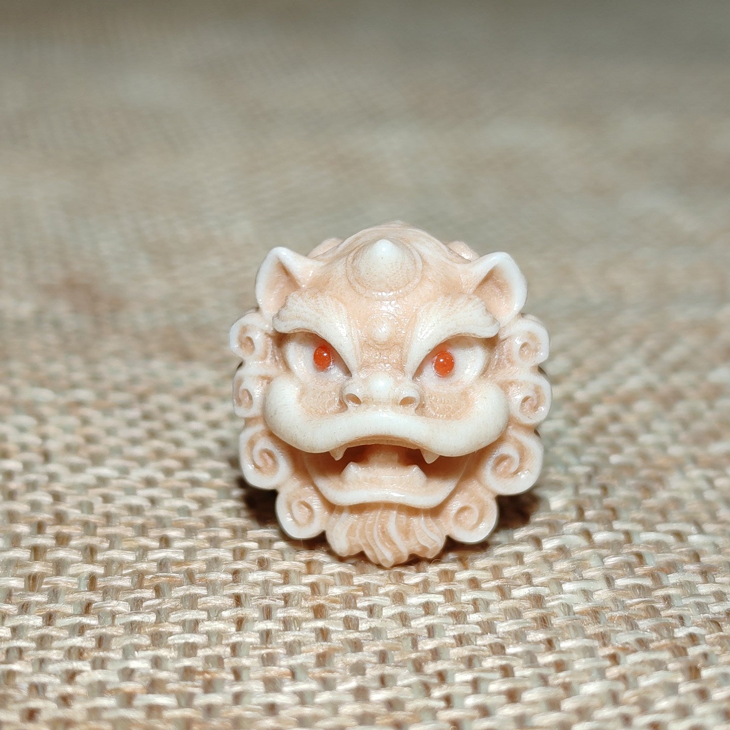 Antler-Carved Cartoon Lion Bead