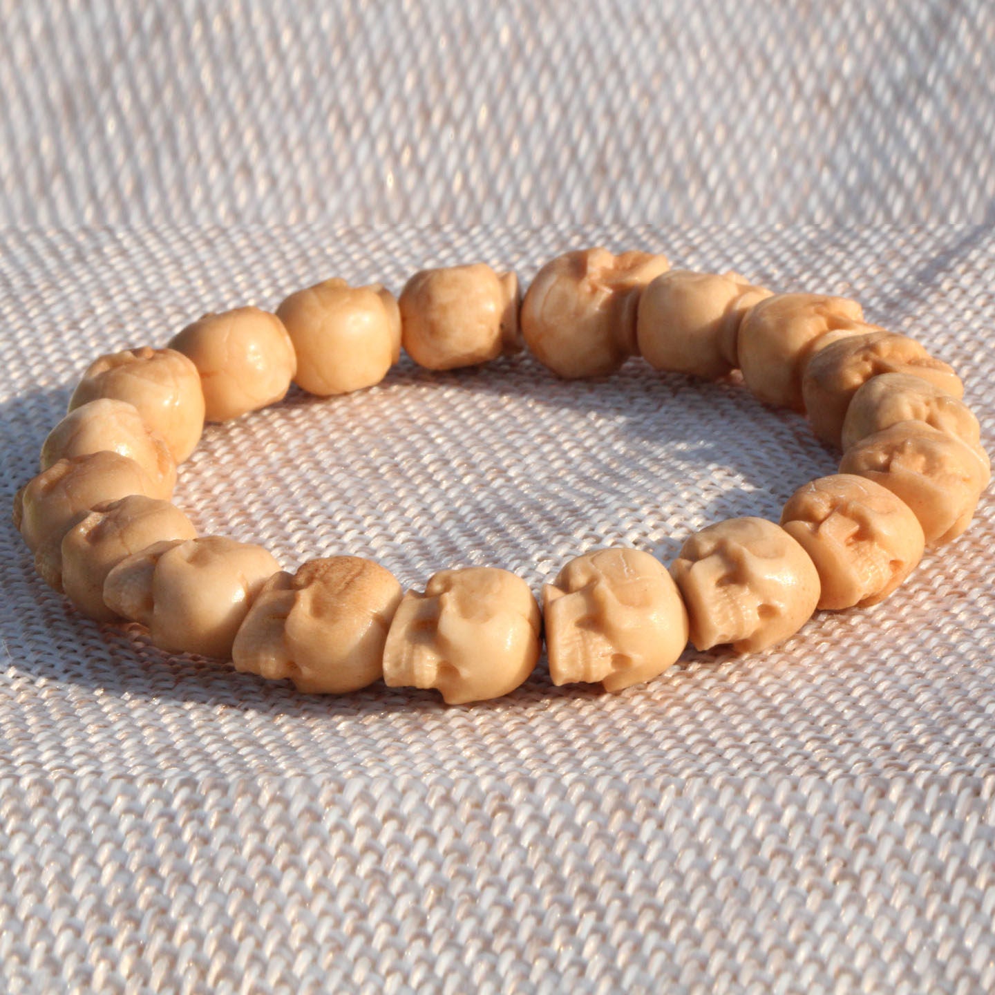 Antler-Carved Eye-less Design Skull Bead Bracelet
