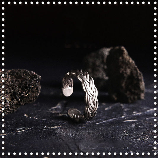 Anello con nodo celtico