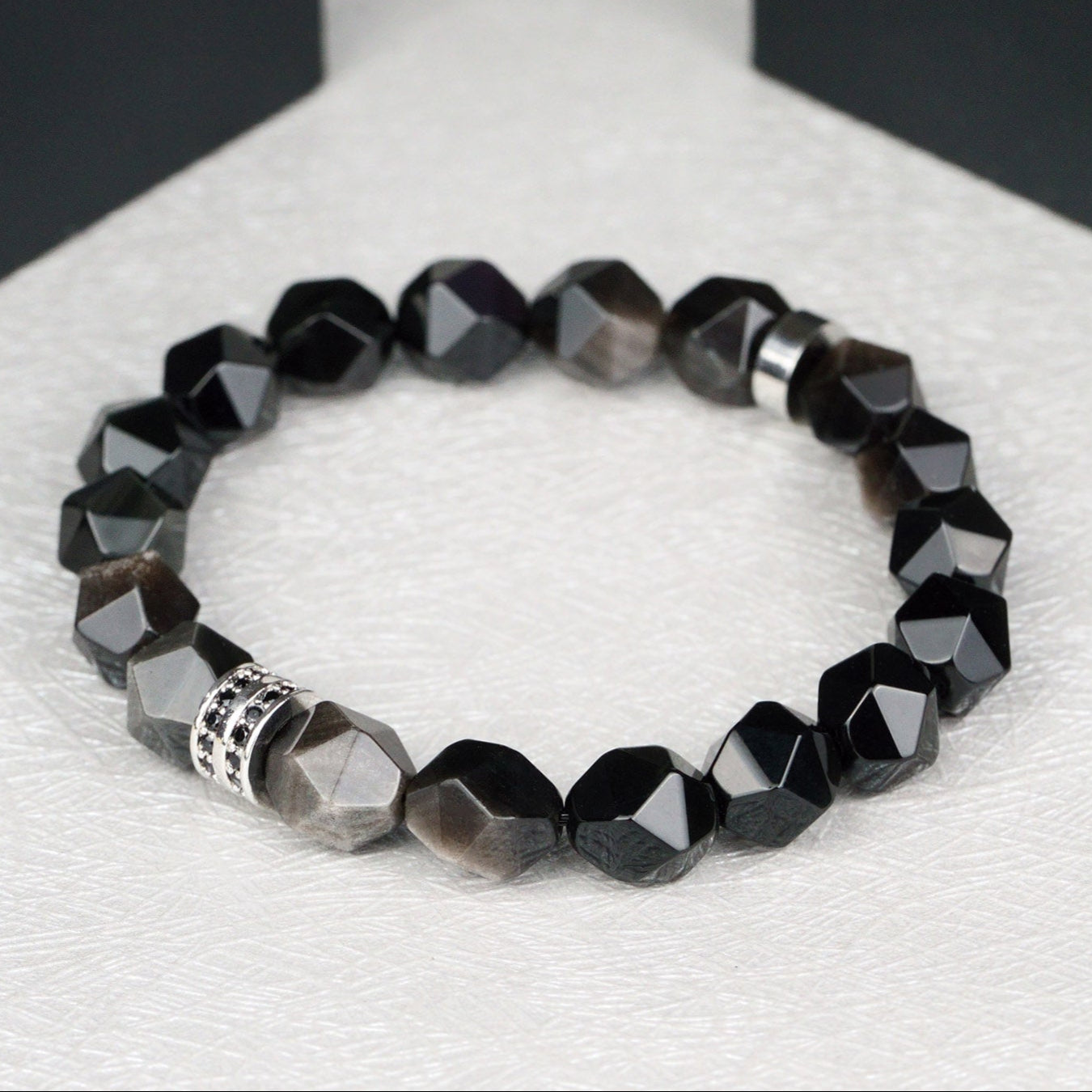 Bracelet géométrique à facettes noir et gris