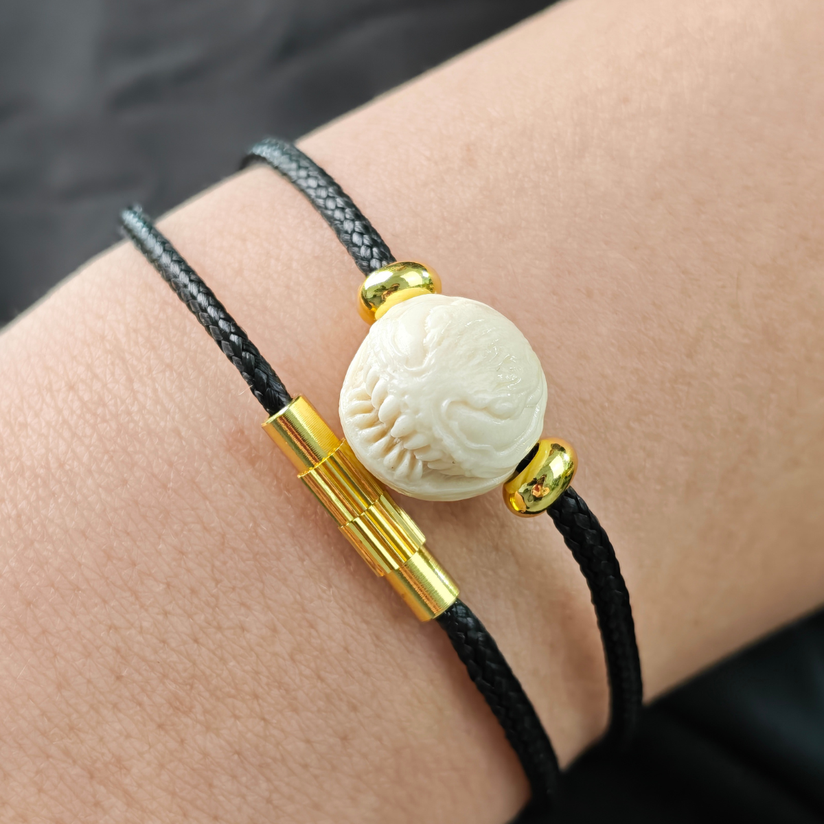 Carved Antler Venom Wax Leather Bracelet