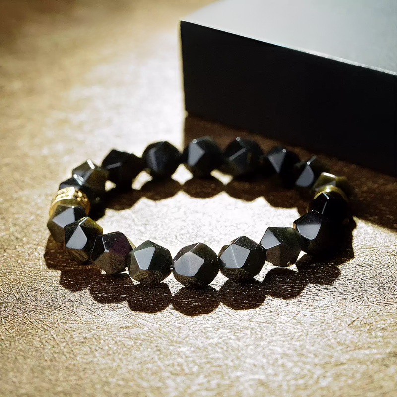 Bracelet en perles d'obsidienne à facettes Dragon Gleam