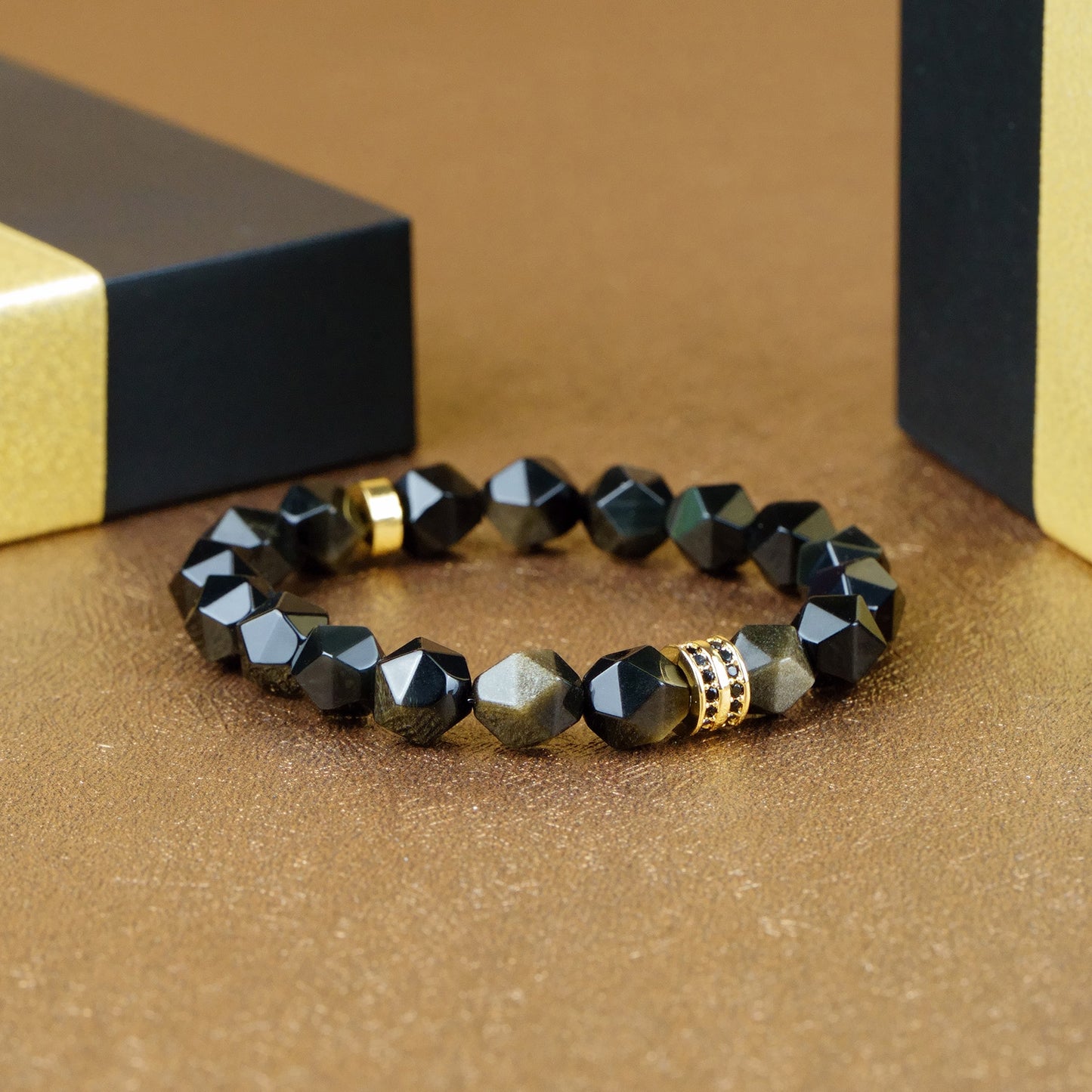 Bracelet en perles d'obsidienne à facettes Dragon Gleam